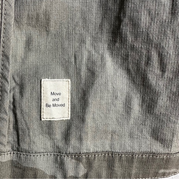 Vuori Women’s Ripstop Jacket Oregano Camo Size S Hiking and Outdoor Jacket - Picture 12 of 12